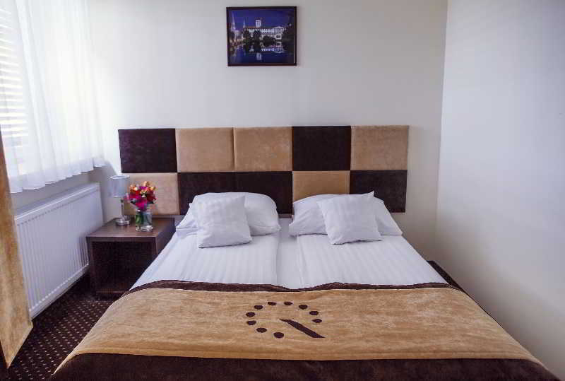 Boutique Hotel'S I Milionowa Lodź Bagian luar foto