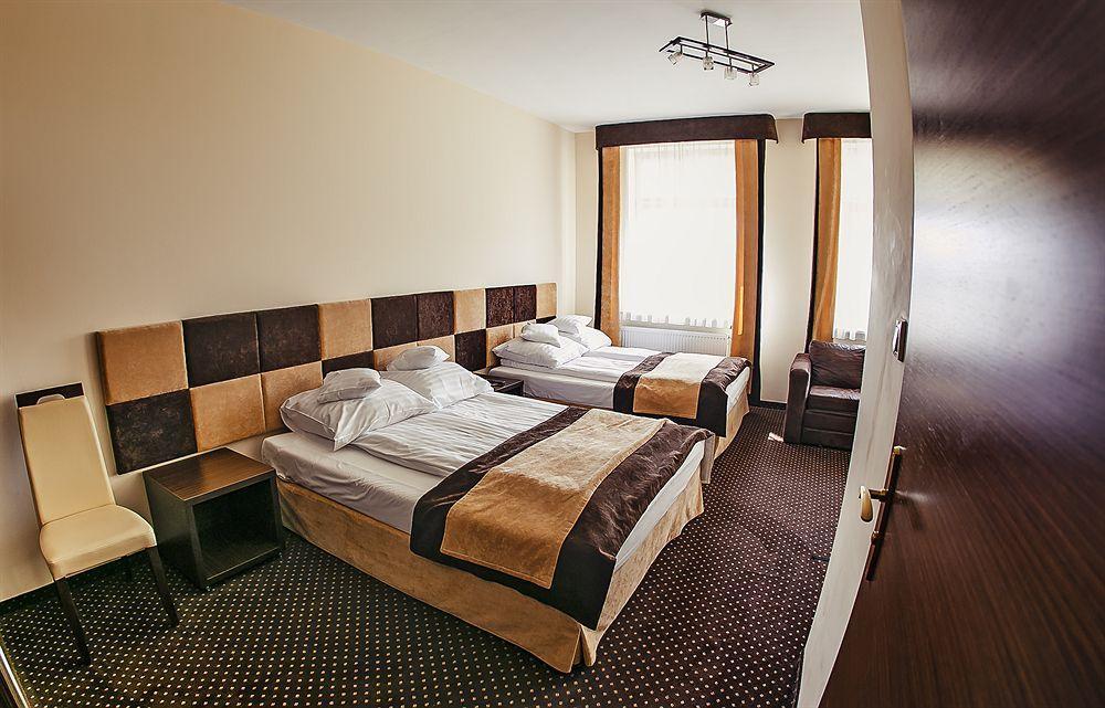 Boutique Hotel'S I Milionowa Lodź Bagian luar foto